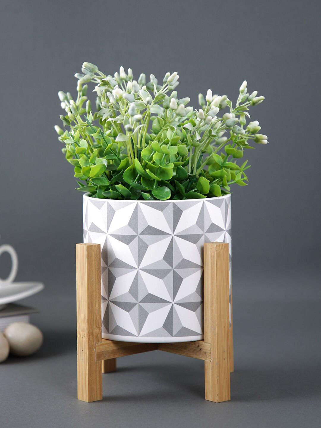 TAYHAA Grey & White Geometric Design Ceramic Planter With Wooden Stand