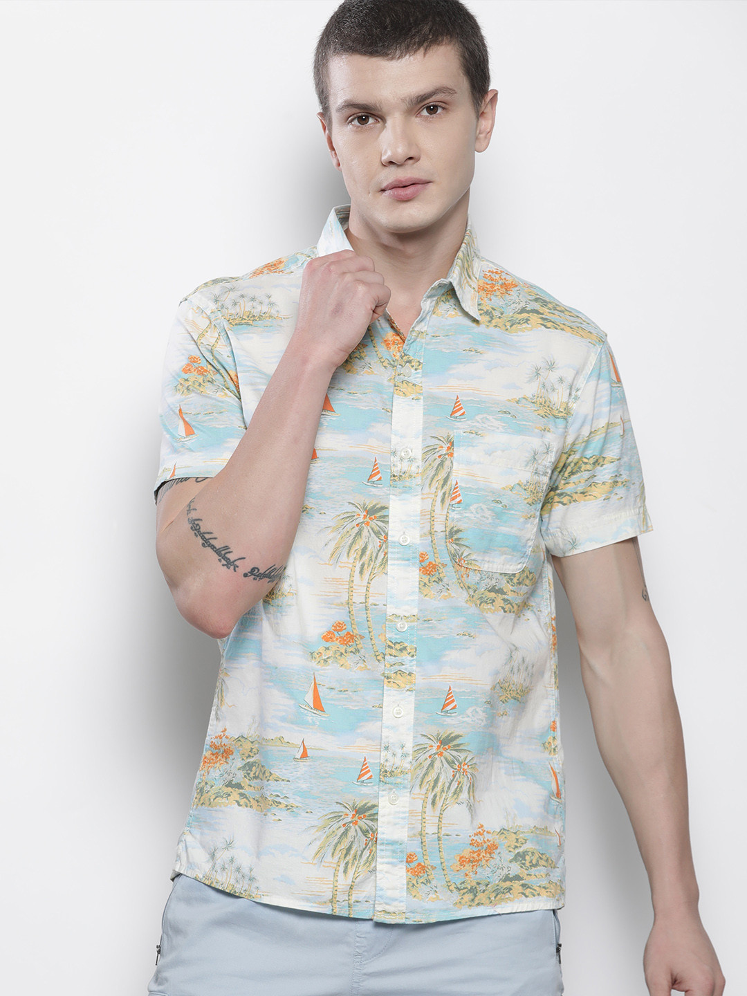 AMERICAN EAGLE OUTFITTERS Floral Print Casual Shirt