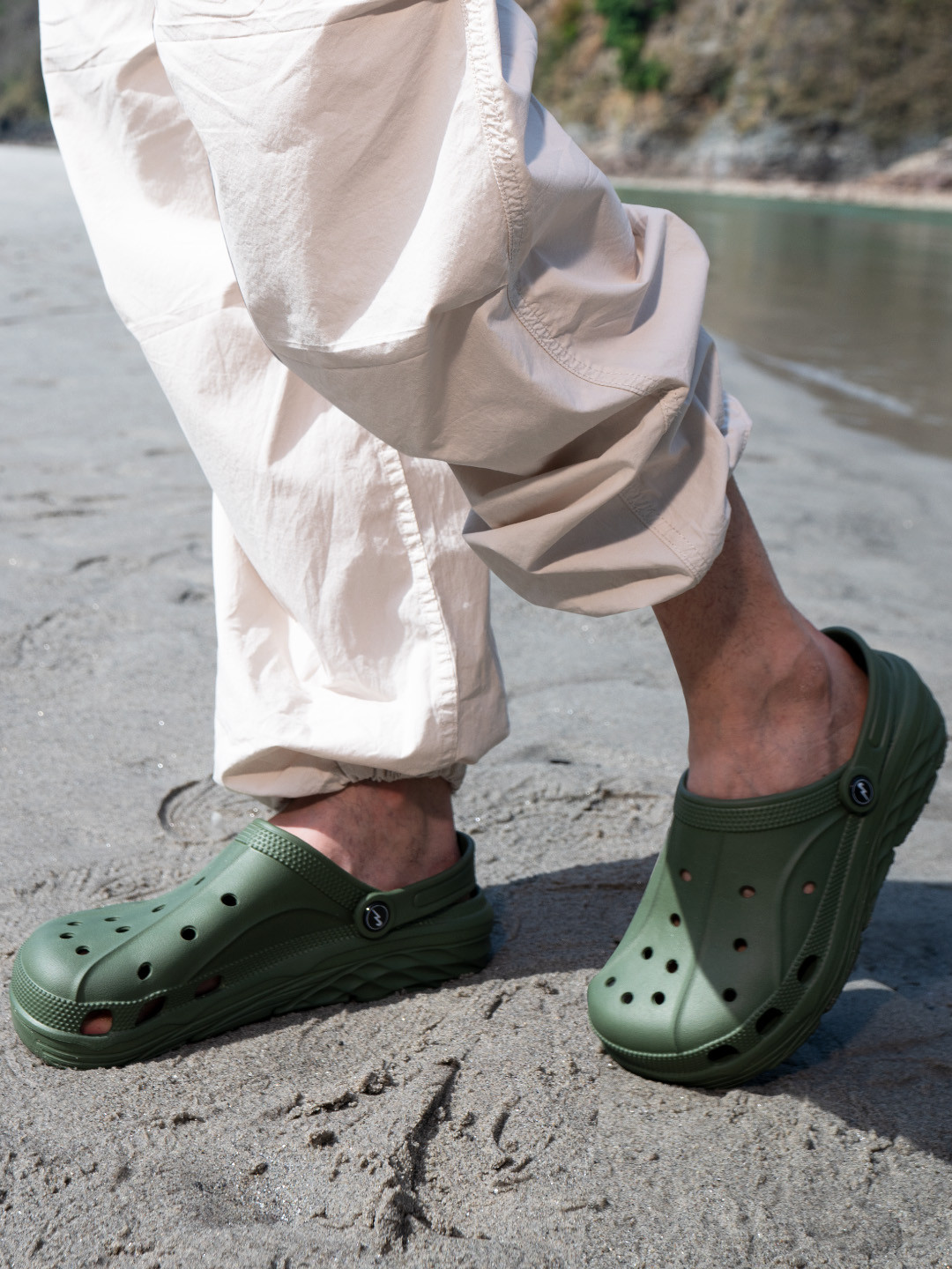 Campus Men GC-4003 Lightweight Clogs