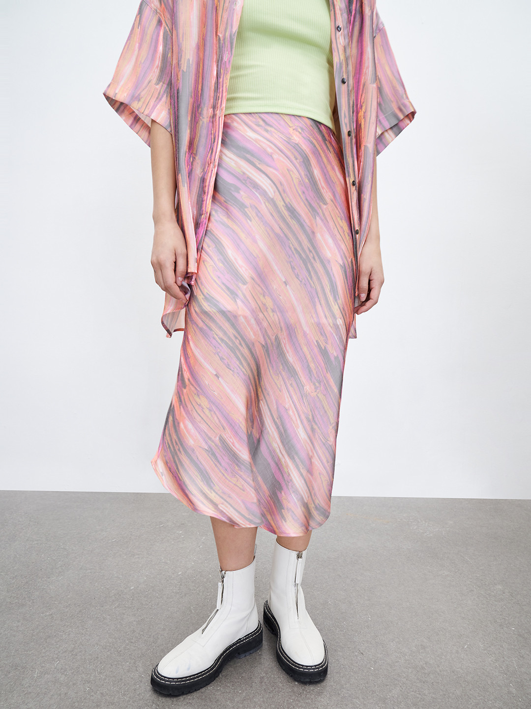 Urban Revivo Abstract Print Midi Skirt