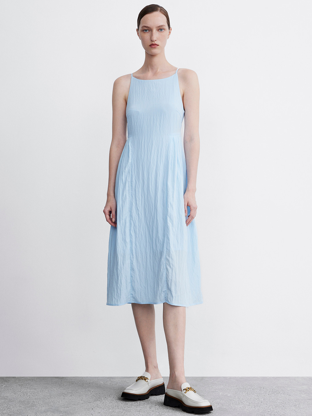 Urban Revivo Solid A-Line Midi Dress