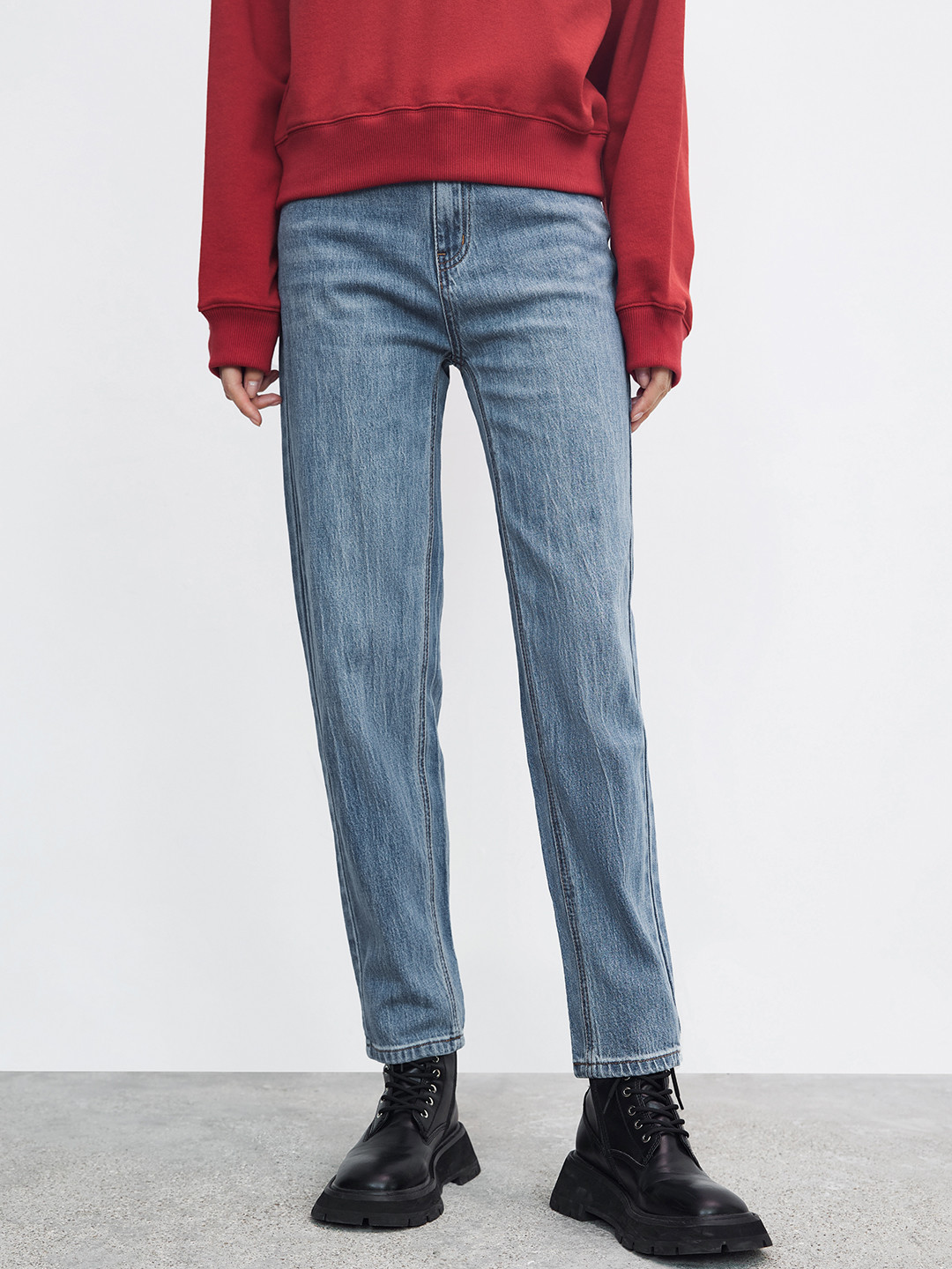 Urban Revivo Women Straight Fit High-Rise Stretchable Jeans