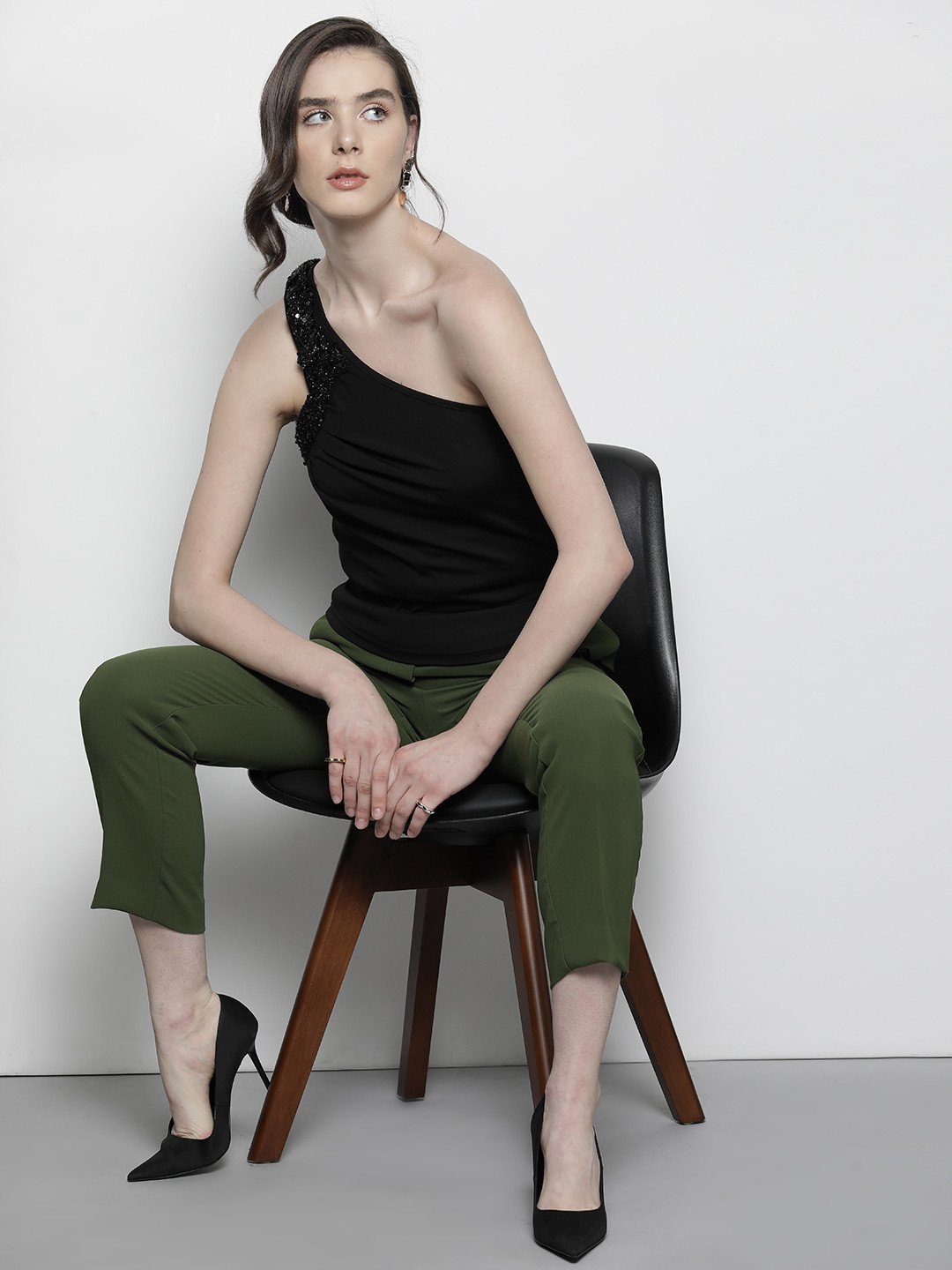 Urban Revivo Ruched Cropped Knit Top