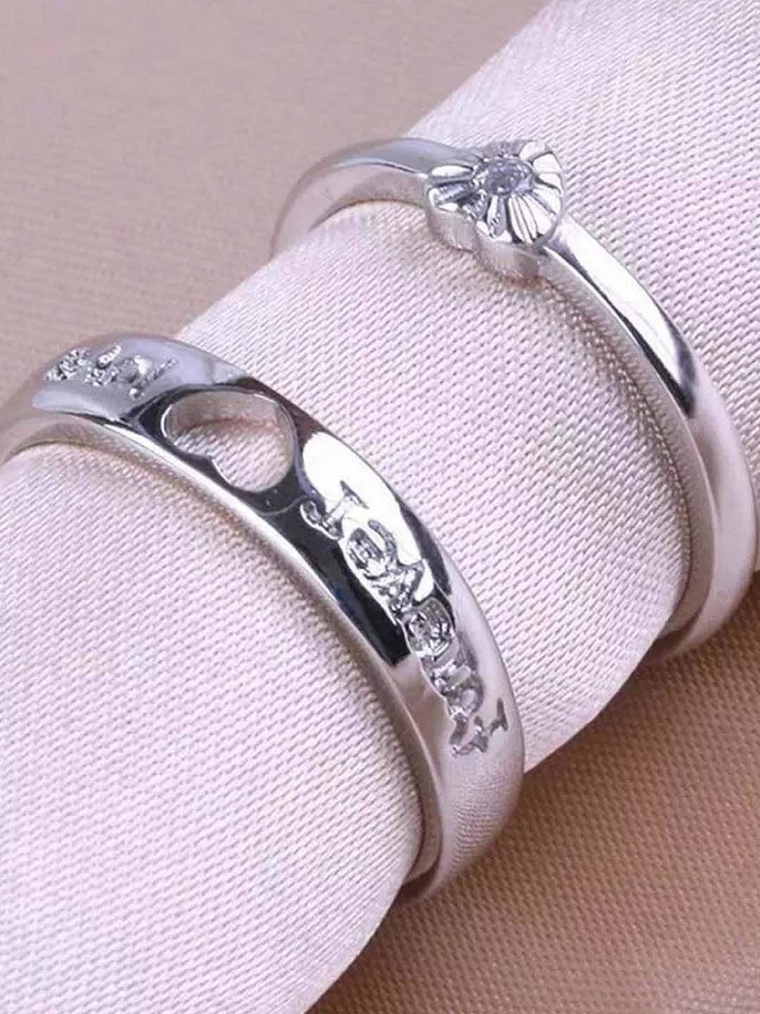 UNIVERSITY TRENDZ Set Of 2 Silver-Plated Adjustable Couple Finger Rings
