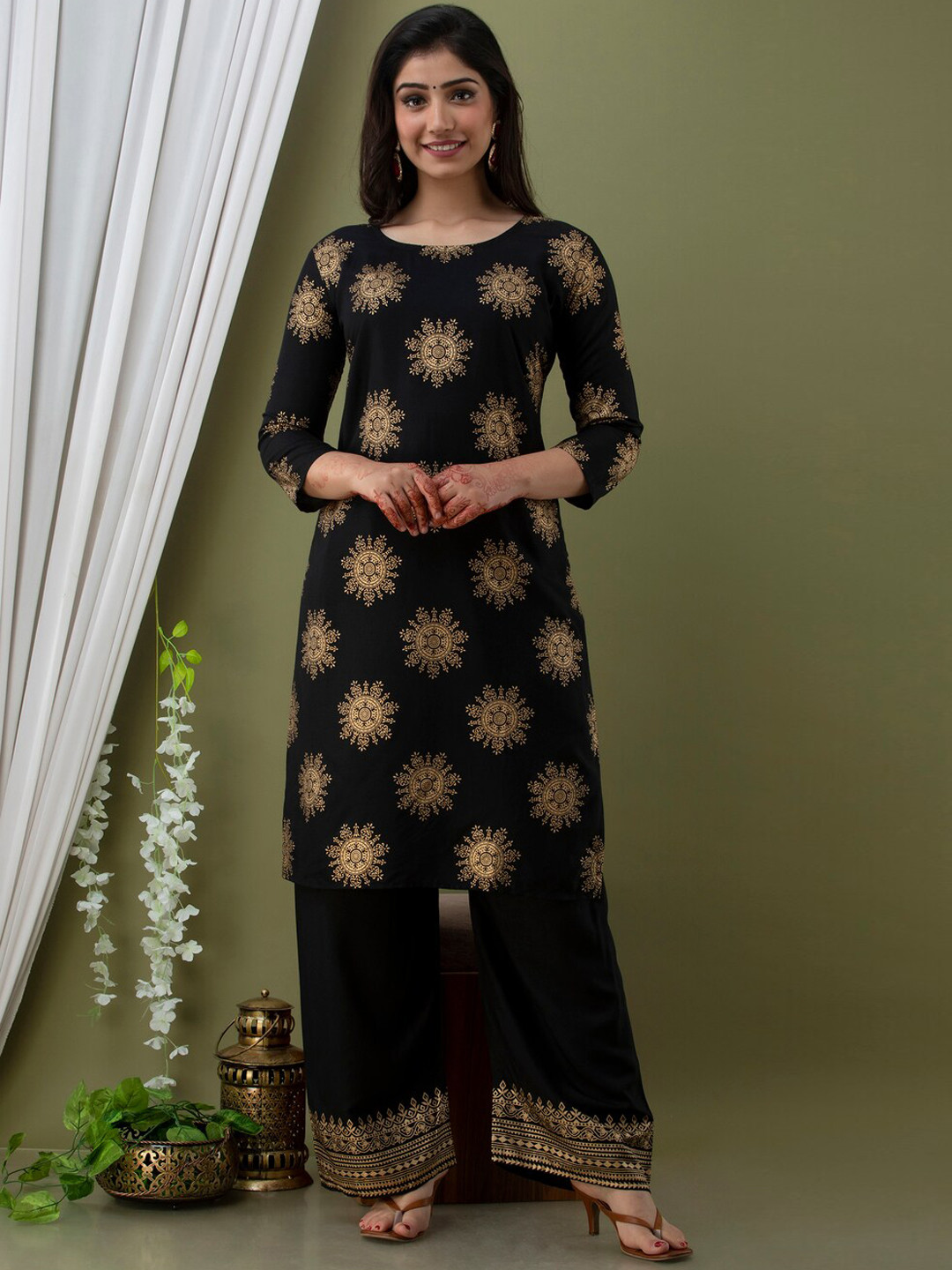 SURHI Ethnic Motifs Printed Straight Kurta with Palazzos