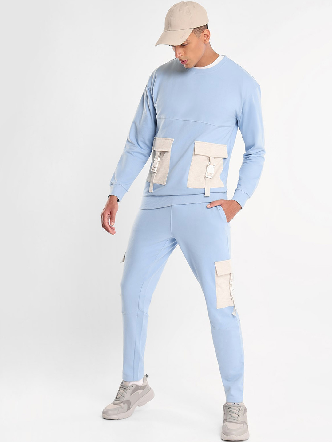 NOBERO Colorblocked T-Shirt & Trousers Co-Ords
