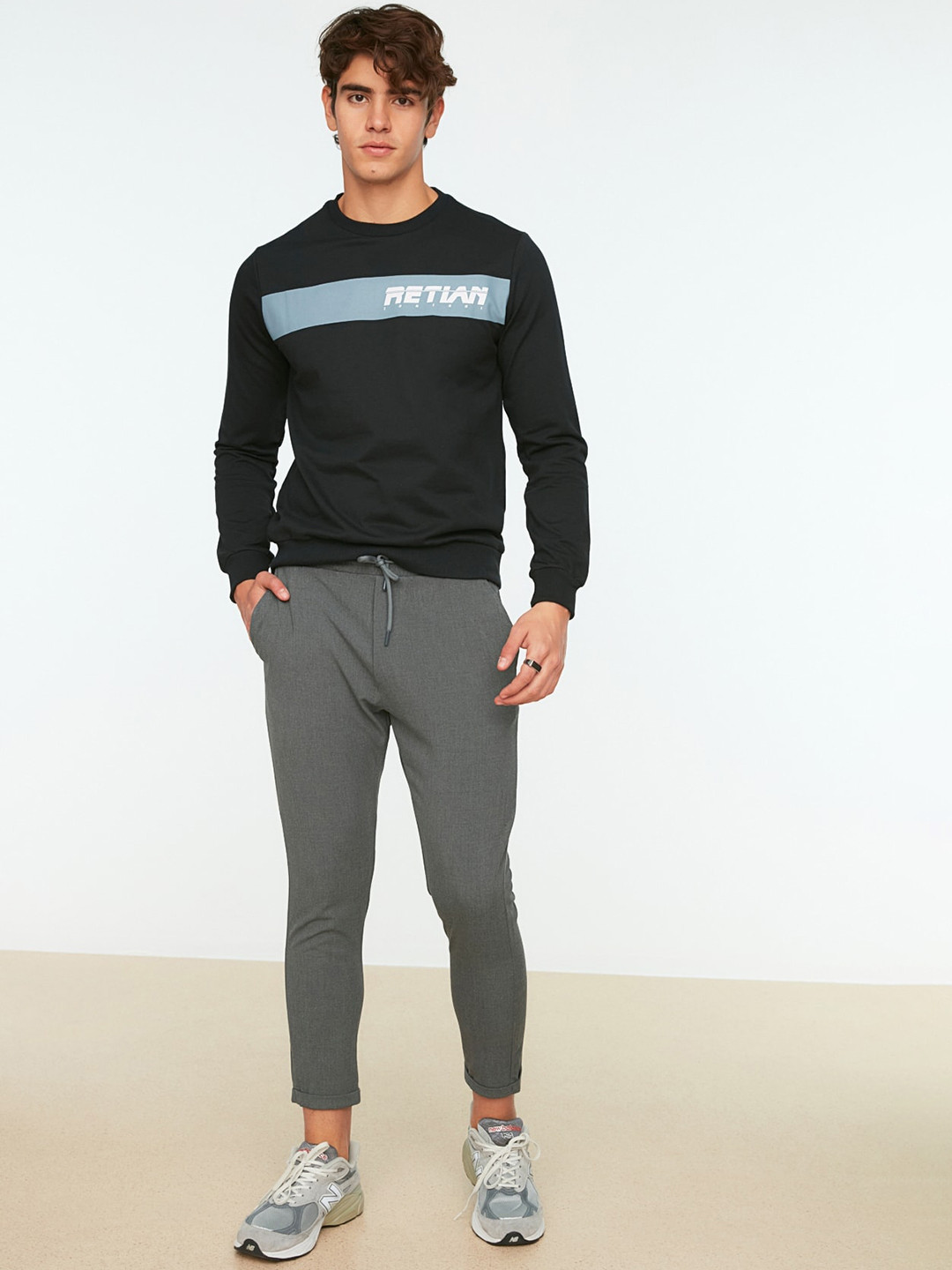 Trendyol Men Mid-Rise Cropped Plain Joggers