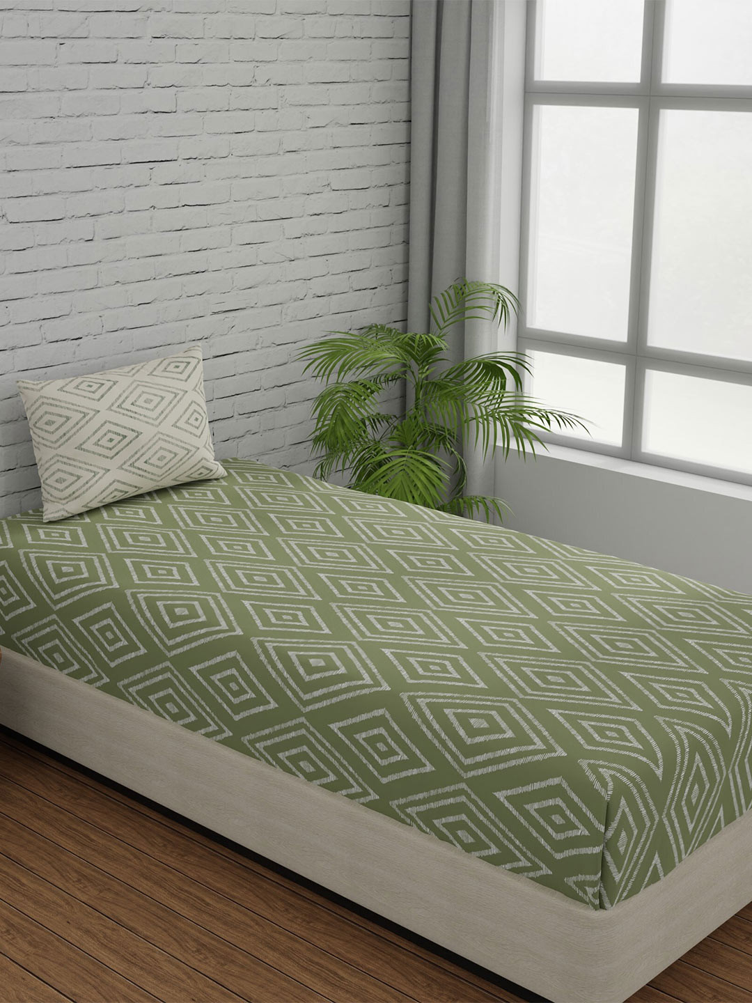 Huesland Comfort Green & White Geometric 144 TC Cotton Single Bedsheet With 1 Pillow Cover