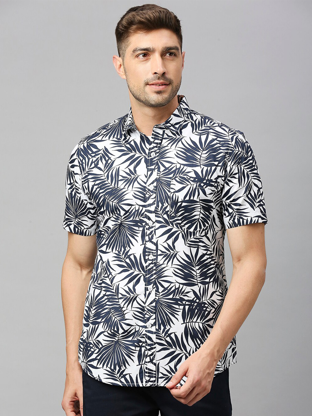 Mast & Harbour Black And White Floral Printed Classic Slim Fit Casual Shirt