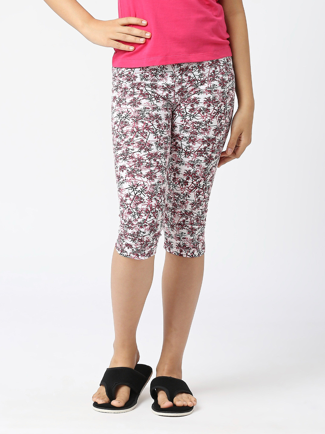 SINI MINI Girls Floral Printed Mid Rise Pure Cotton Capris