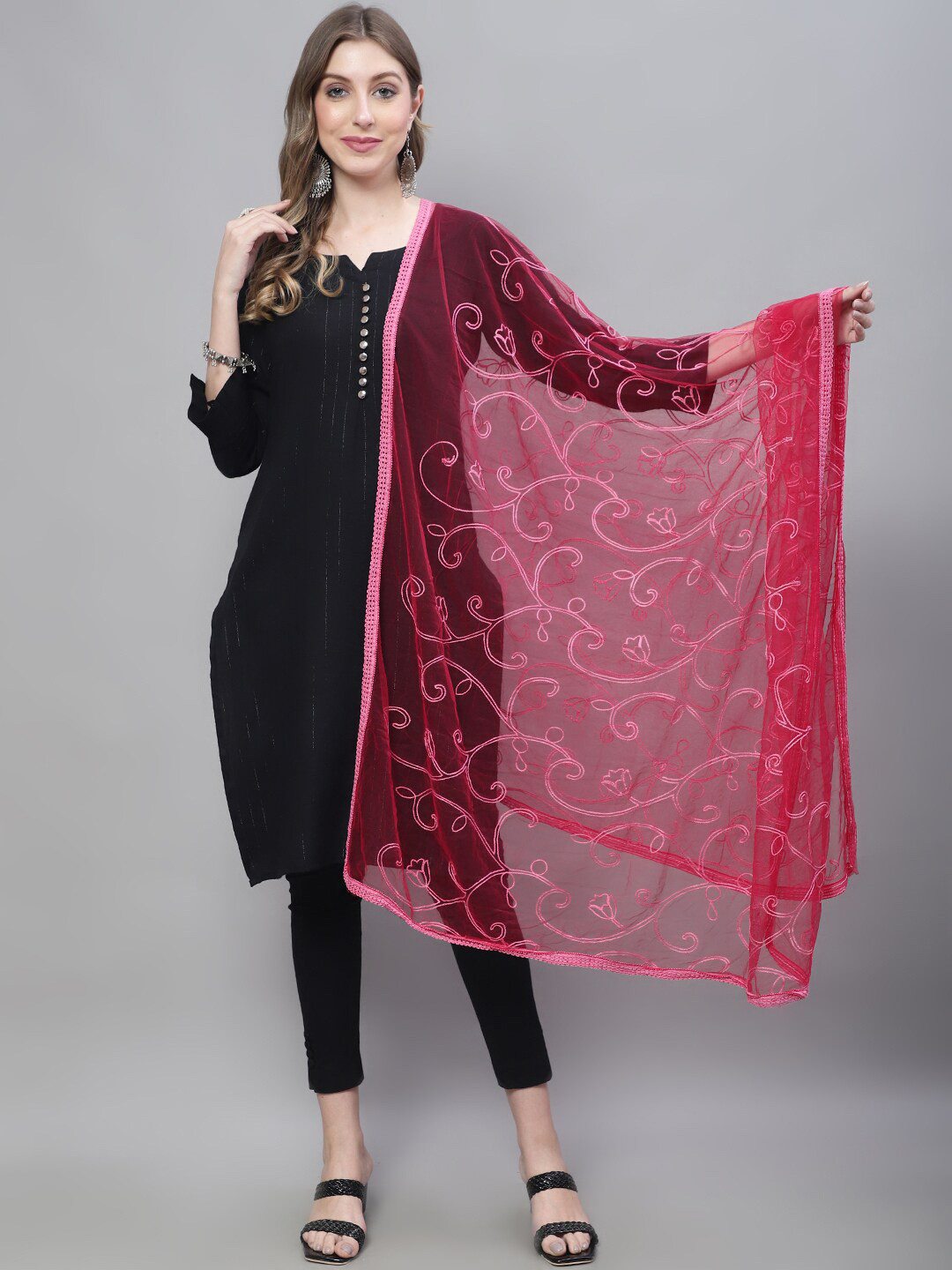 LOOM LEGACY Floral Embroidered Dupatta