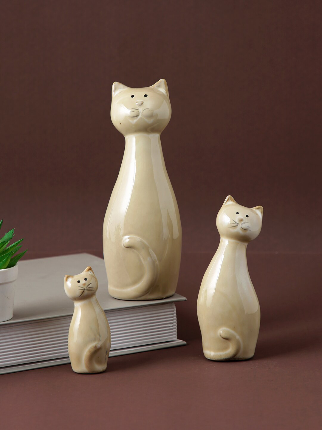 TAYHAA Cats Beige Ceramic Glossy Living Room Set of 3 Small Showpieces - 1.6 Inches