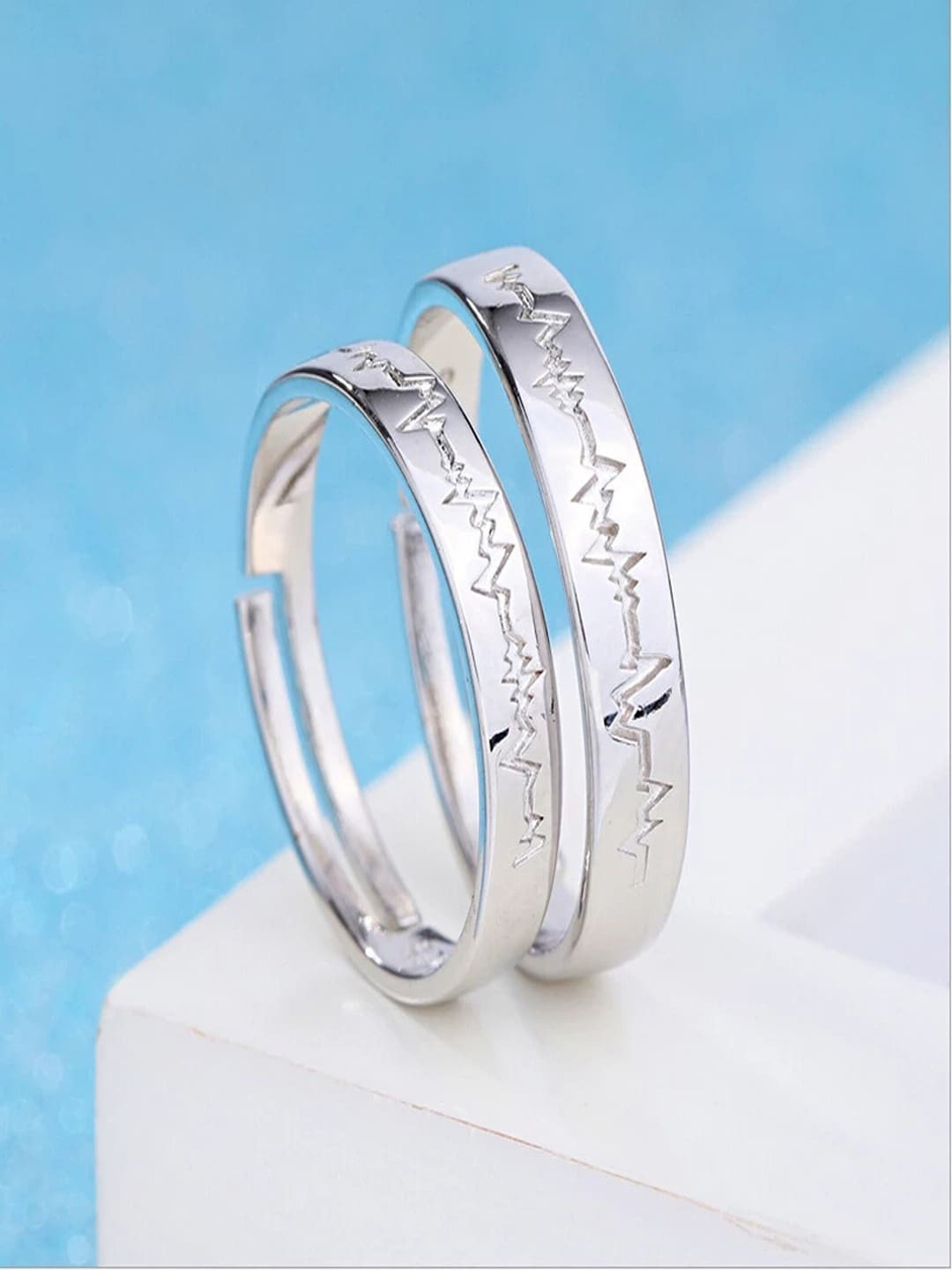 UNIVERSITY TRENDZ Set Of 2 Silver-Plated Heartbeat Adjustable Couple Finger Ring