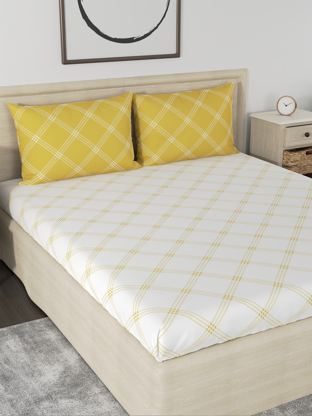 Huesland Aspire White & Yellow Geometric 186 TC Cotton King Bedsheet With 2 Pillow Covers