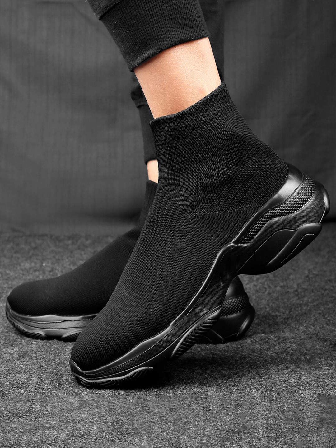 Bxxy Men Lightweight Mid Top Mesh Basics Slip-On Sneakers