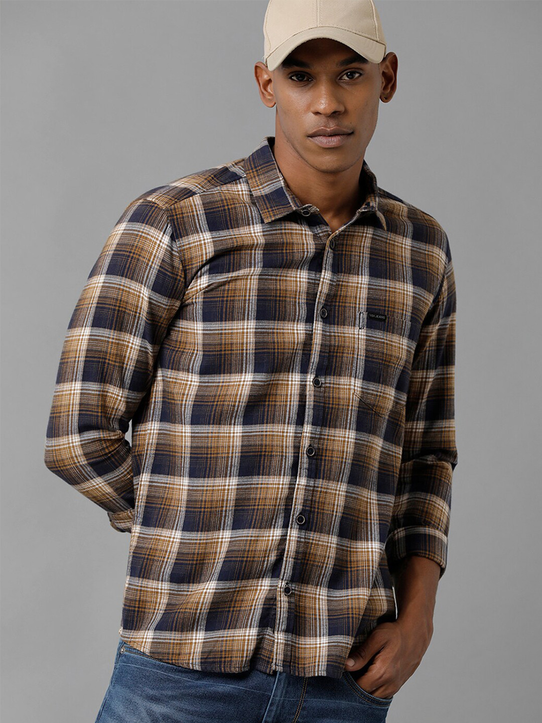 Voi Jeans Checked Long Sleeves Slim Fit Pure Cotton Casual Shirt