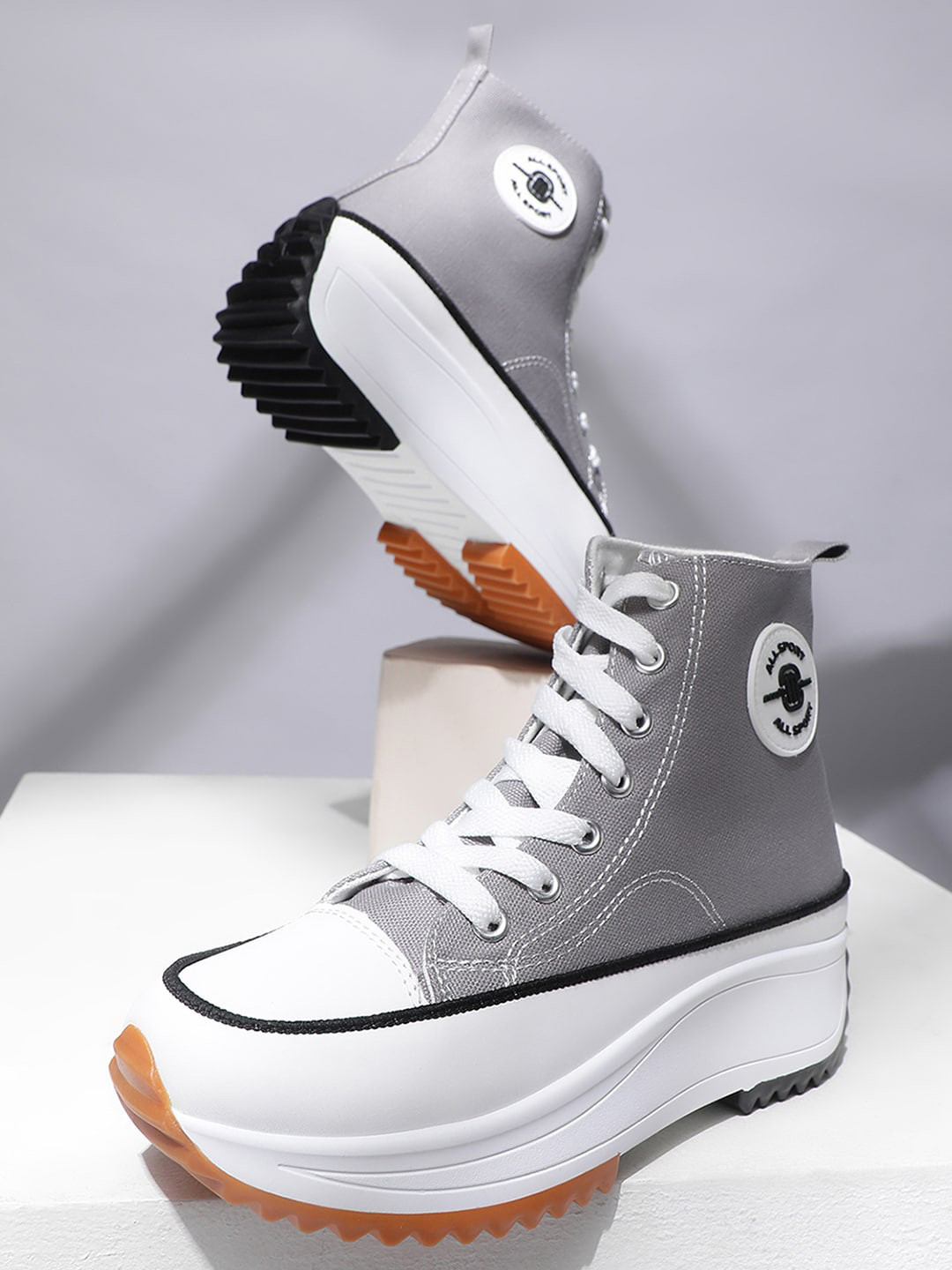 MOZAFIA Women Printed Lightweight High-Top Driving Shoes