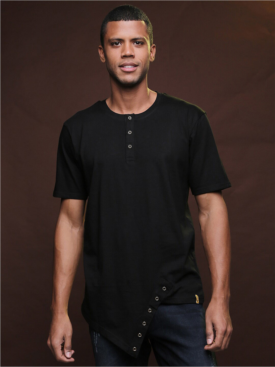 Campus Sutra Henley Neck Asymmetrical Hemline Cotton T-shirt