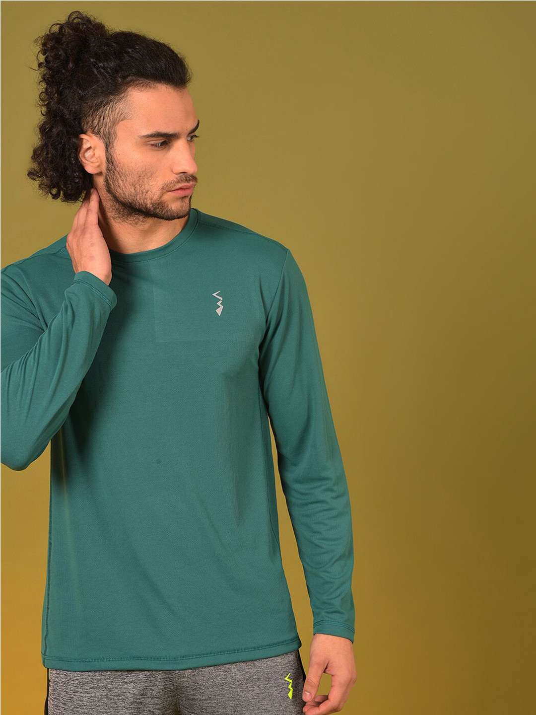 Campus Sutra Green Dry-Fit Long Sleeves Sports T-shirt