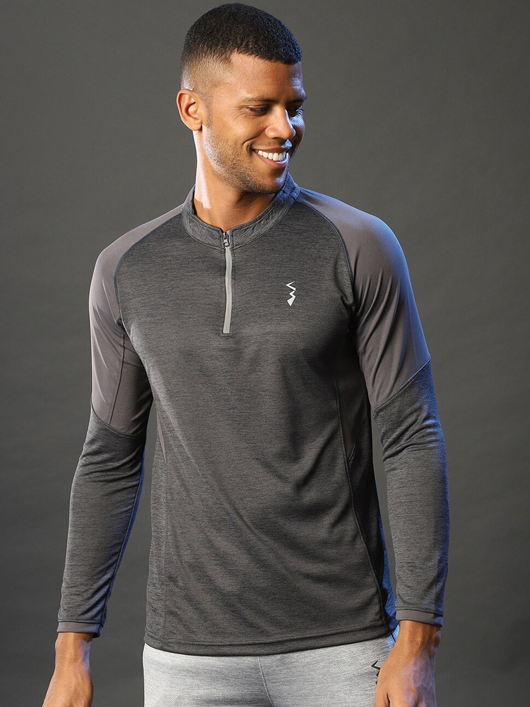 Campus Sutra Charcoal Henley Neck Raglan Sleeves Dry-Fit T-shirt