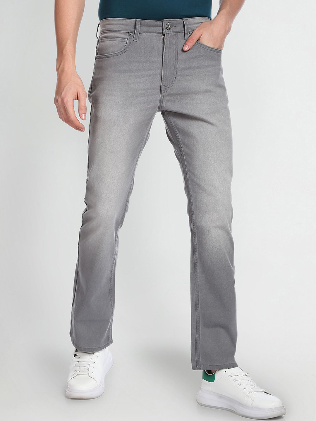 Flying Machine Men Mid-Rise Light Fade Bootcut Jeans
