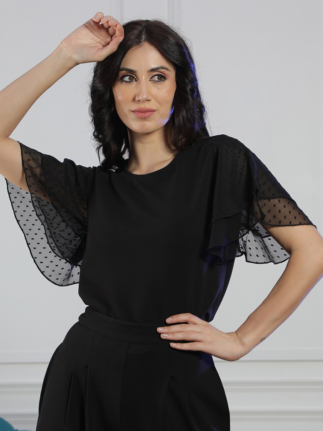 NEUDIS Flared Sleeve Layered Top