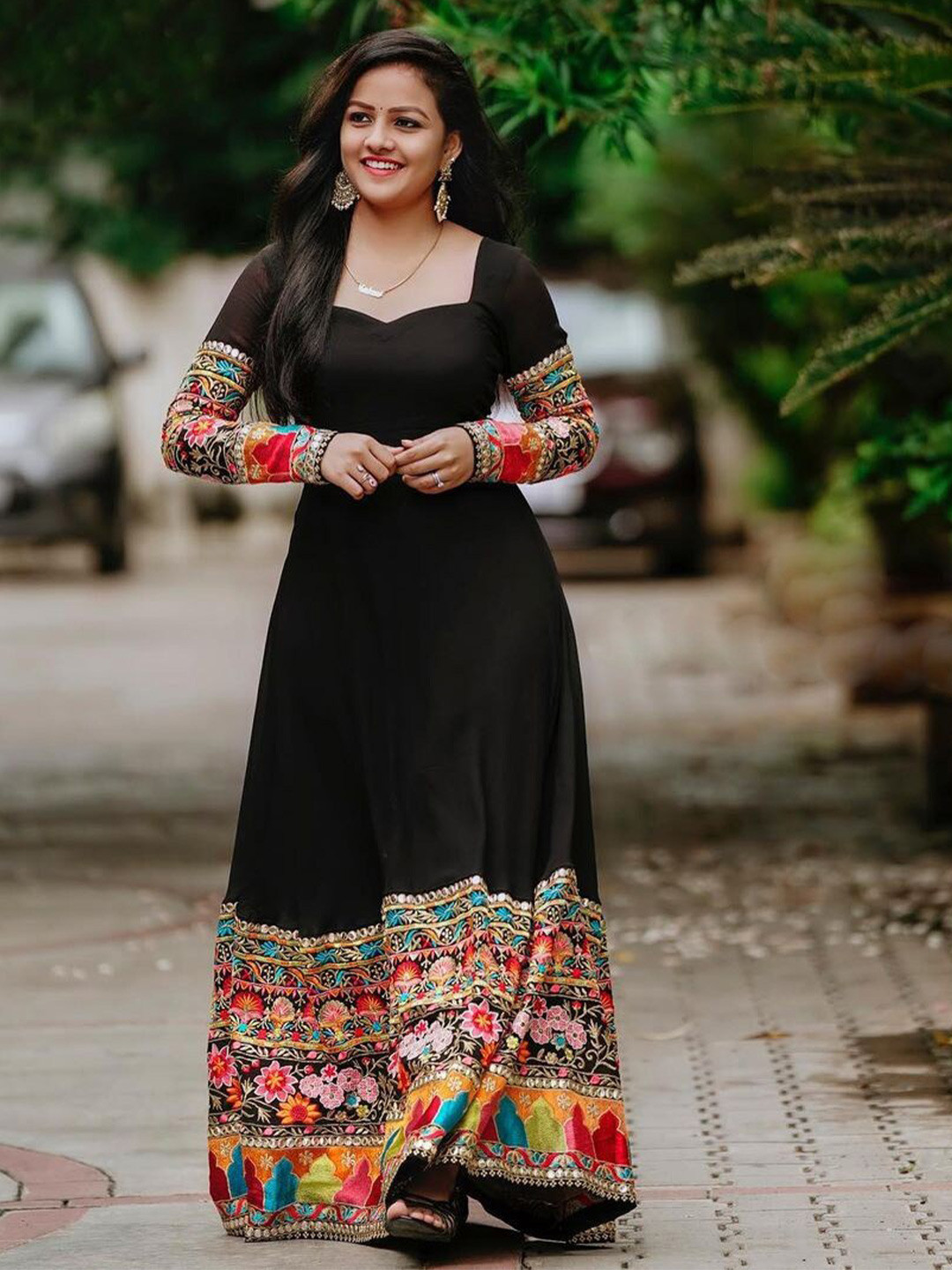 Vidraa Western Store Ethnic Motifs Embroidered Georgette Maxi Dress