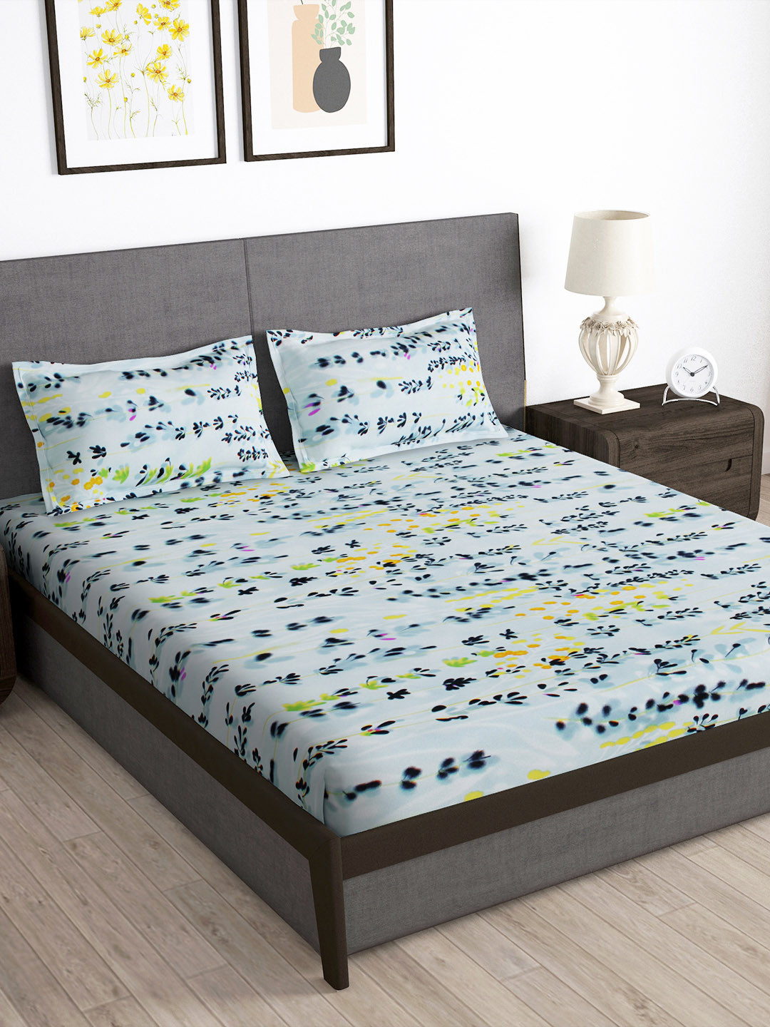Story@home Arena Off White Leaf Polycotton Skin-Friendly 180 TC Queen Bedsheet with 2 Pillow Covers-225 x 250 cm