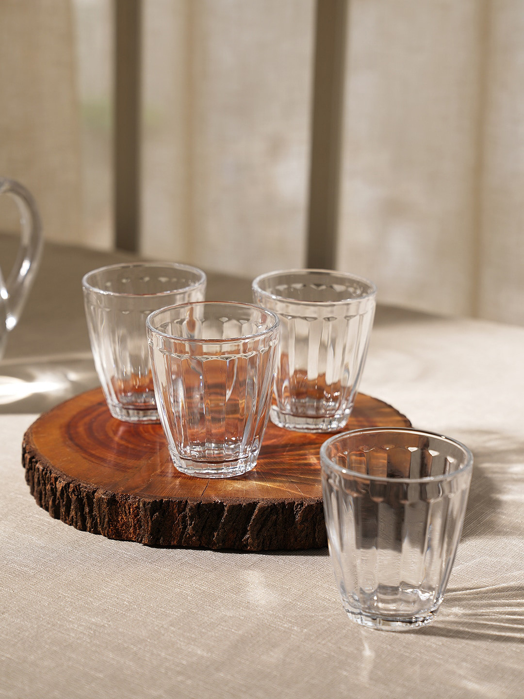 Pure Home and Living Transparent 4 Pieces Ribbed Textured Glass Tumblers