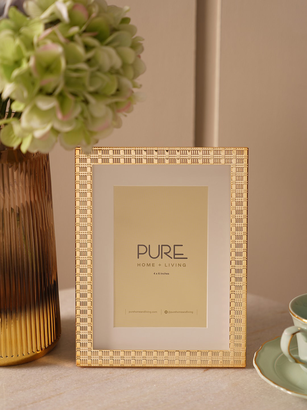 Pure Home and Living Gold Plated Patterned Metal Photo Frame - Small