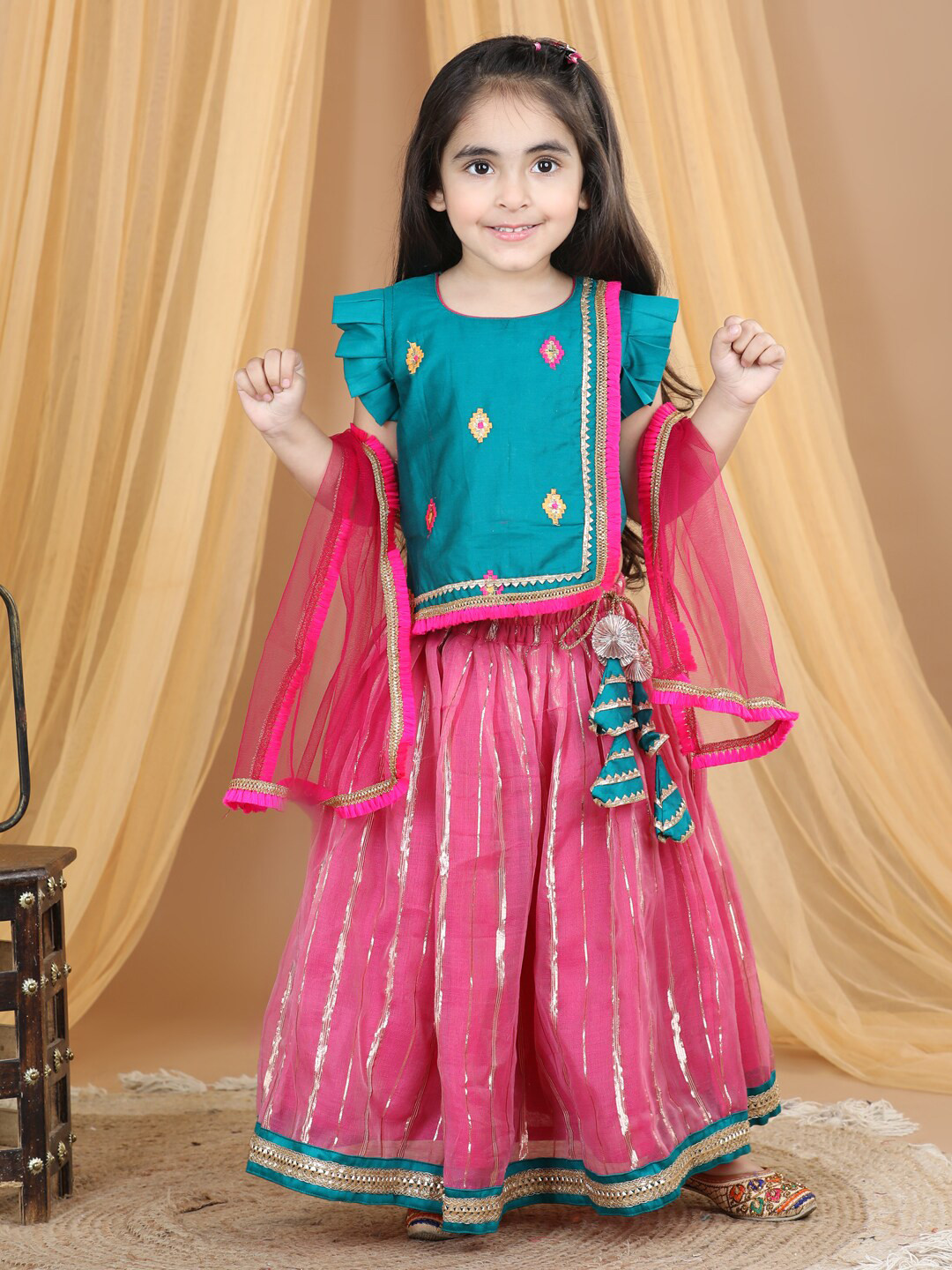 Here&Now X Kinder Kids Girls Embroidered Thread Work Foil Print Ready to Wear Lehenga Set
