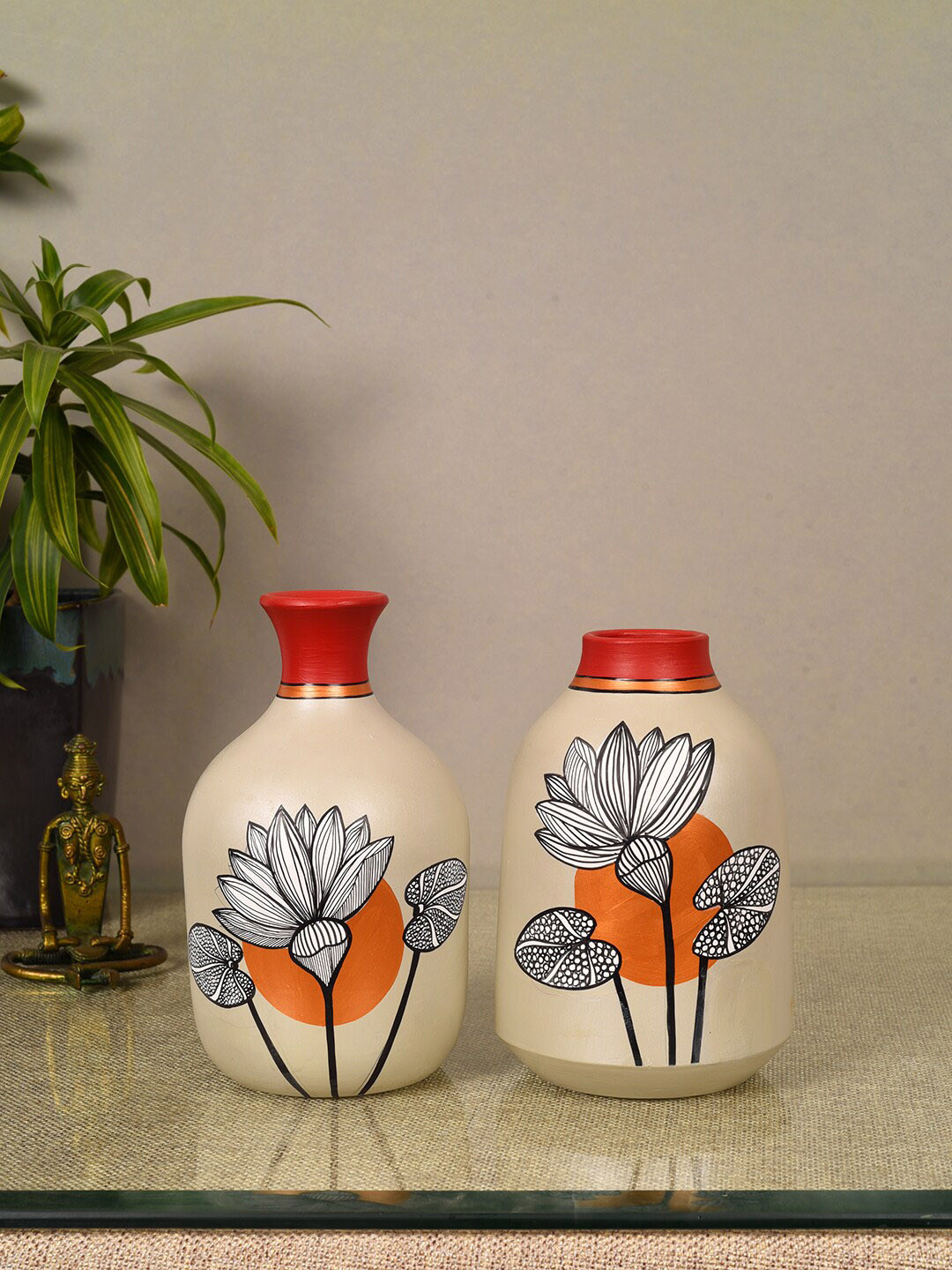 AAKRITI ART CREATIONS Scarlet Bloom 2-Pieces Grey & Black Printed Terracotta Vases