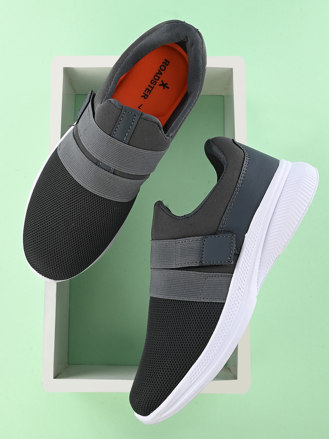 The Roadster Lifestyle Co. Men Grey & White Air Max Mesh Marking Running Shoes