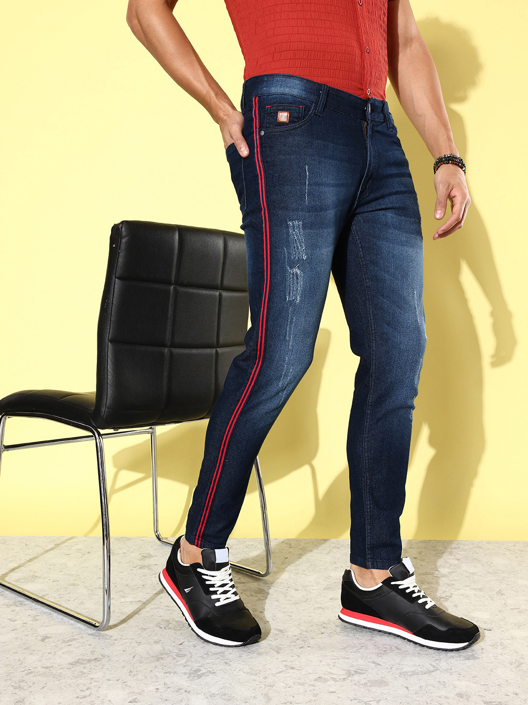 CS LIFE Men Slim Fit Mildly Distressed Light Fade Stretchable Jeans