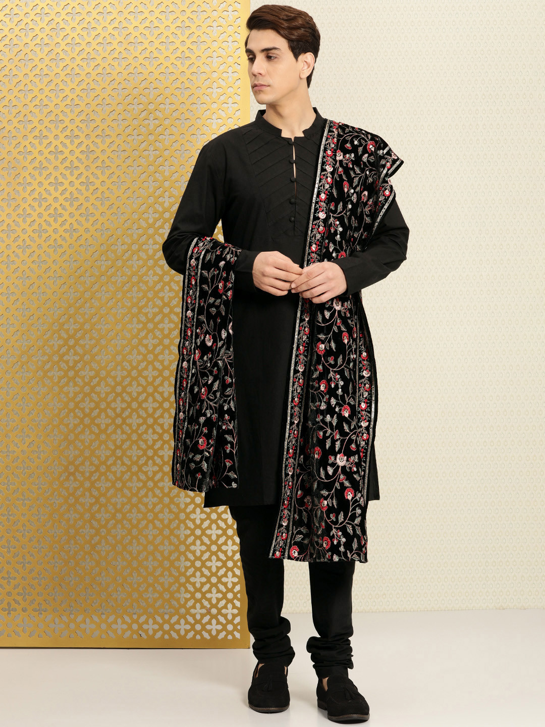 House of Pataudi Regular Pure Cotton Jashn Kurta with Churidar & Embroidered Dupatta