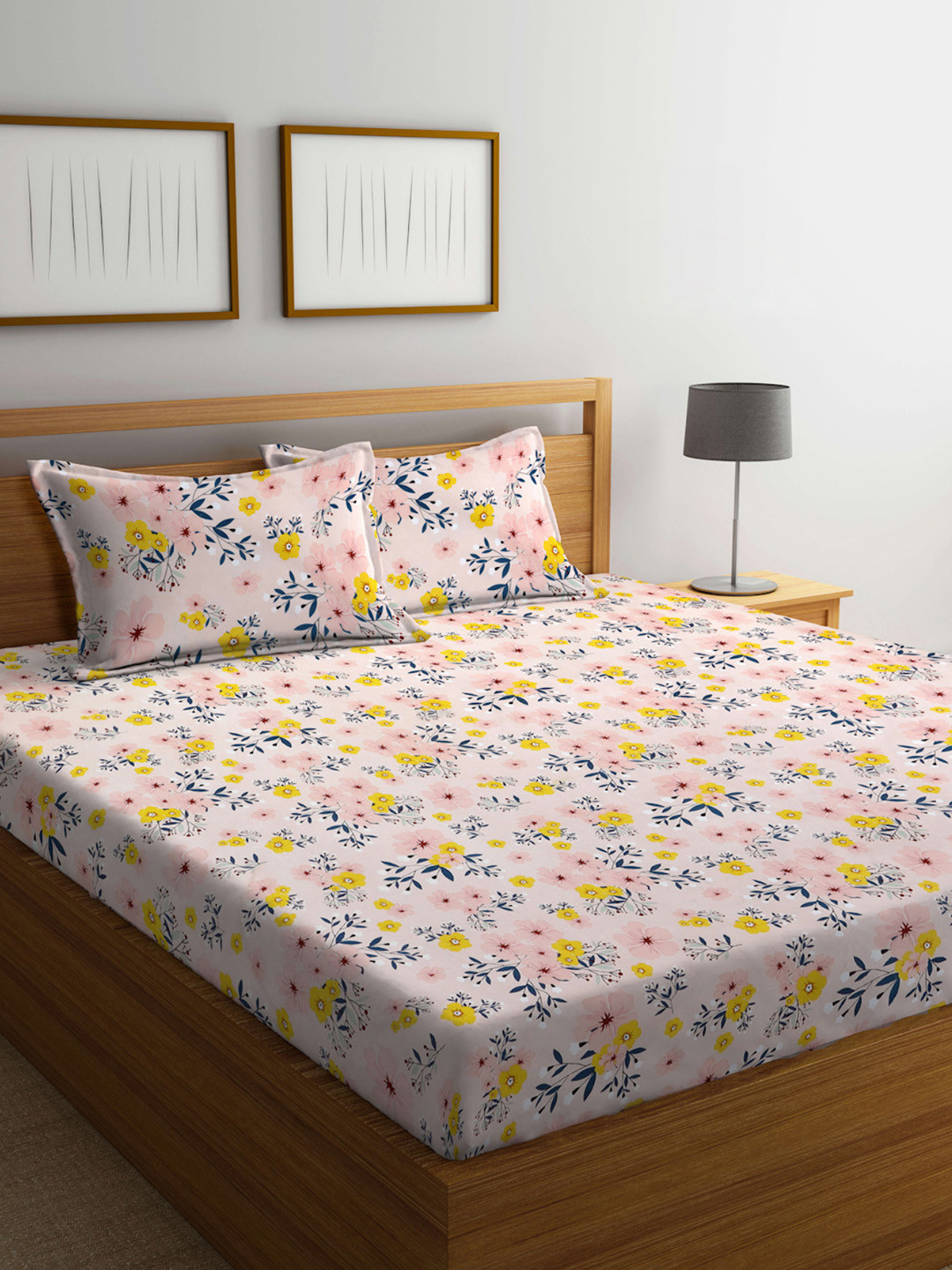 Arrabi Peach Floral Polycotton 300 TC Fitted Super King Fine Bedsheet with 2 Pillow Covers-106 x 102 inches