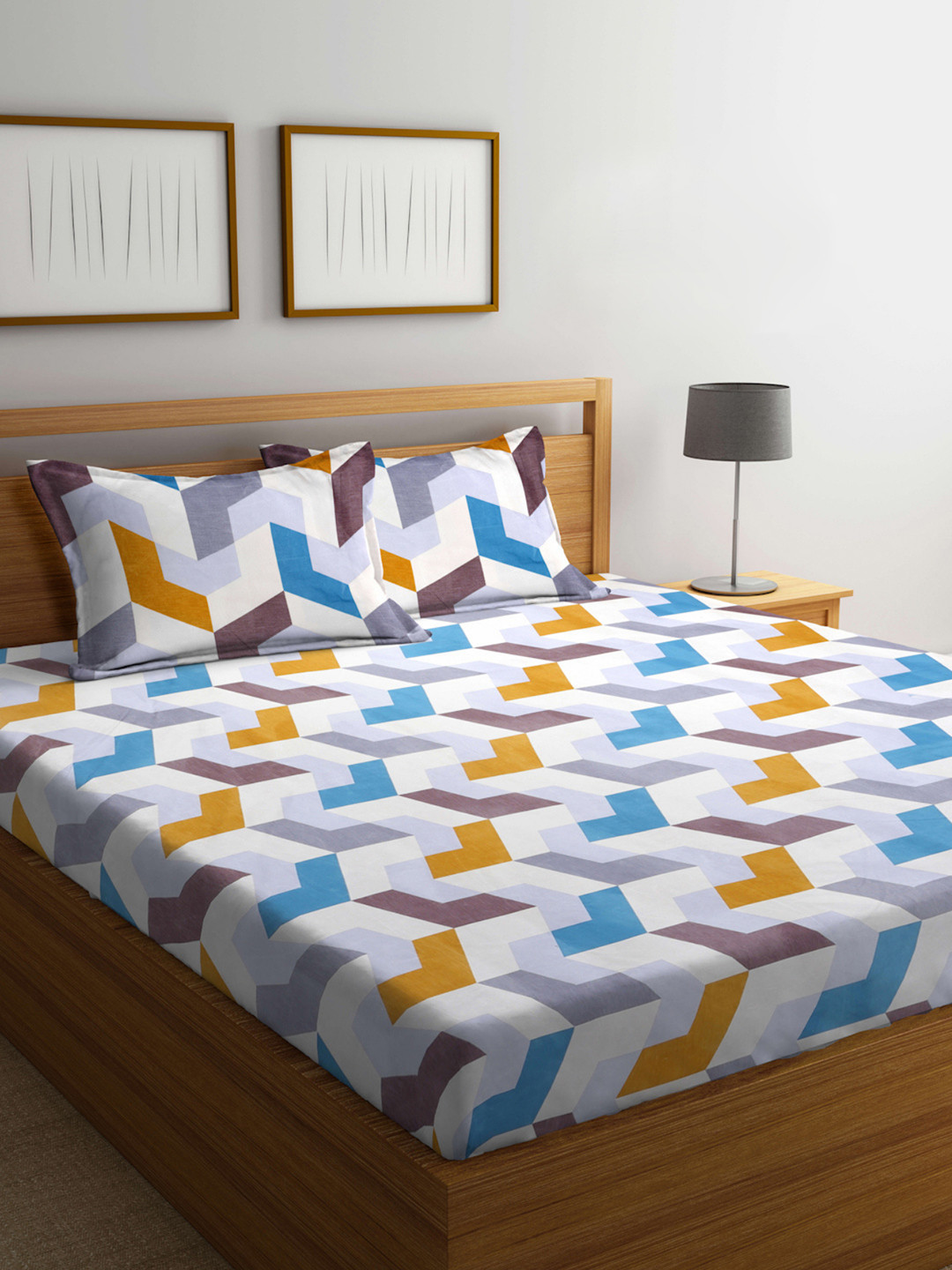 Arrabi Passion Fur White Geometric Polycotton 300 TC Fitted King Fine Bedsheet with 2 Pillow Covers-260 x 260cm
