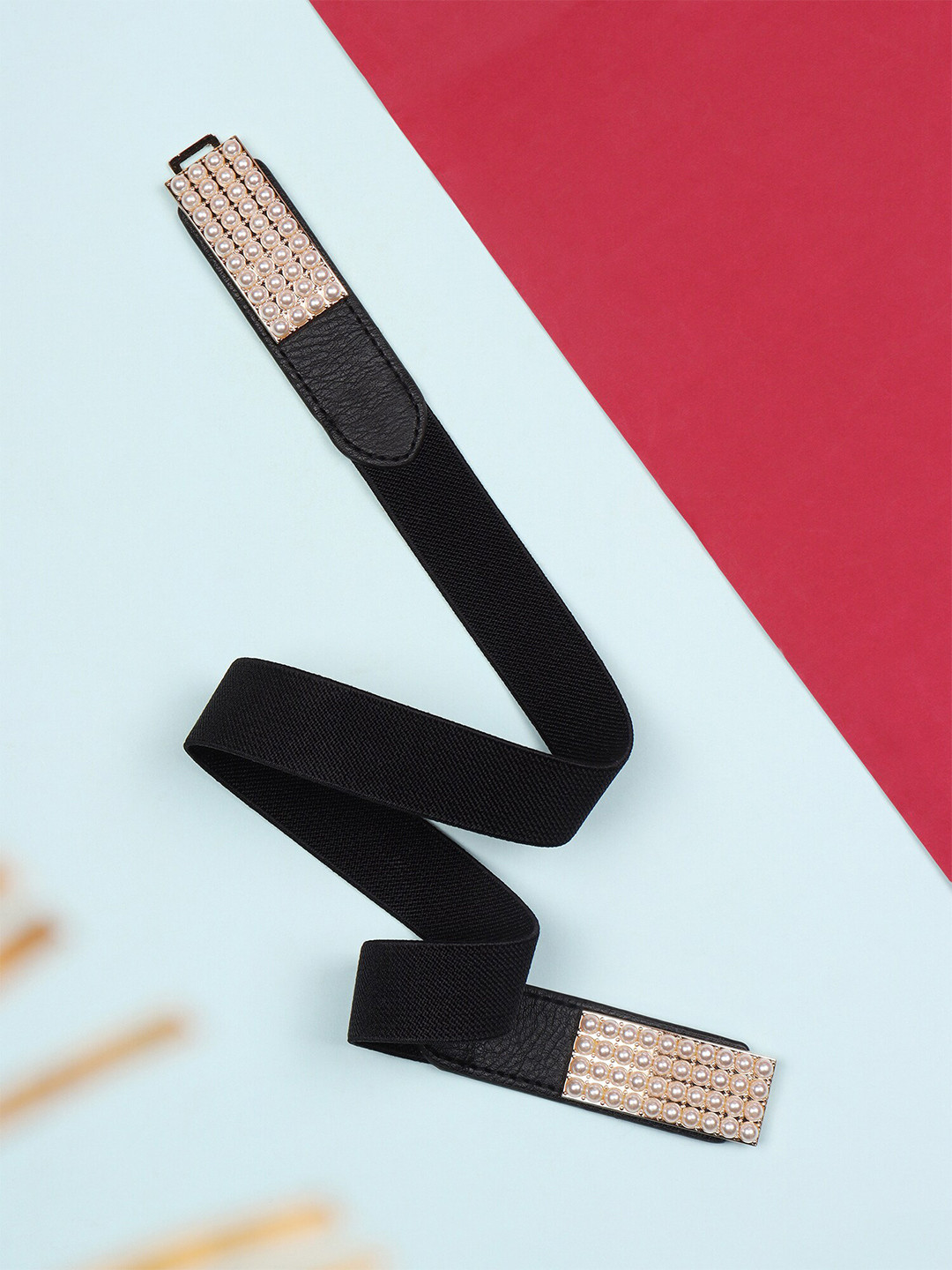 Berrylush Women Textured Stretchable Belt