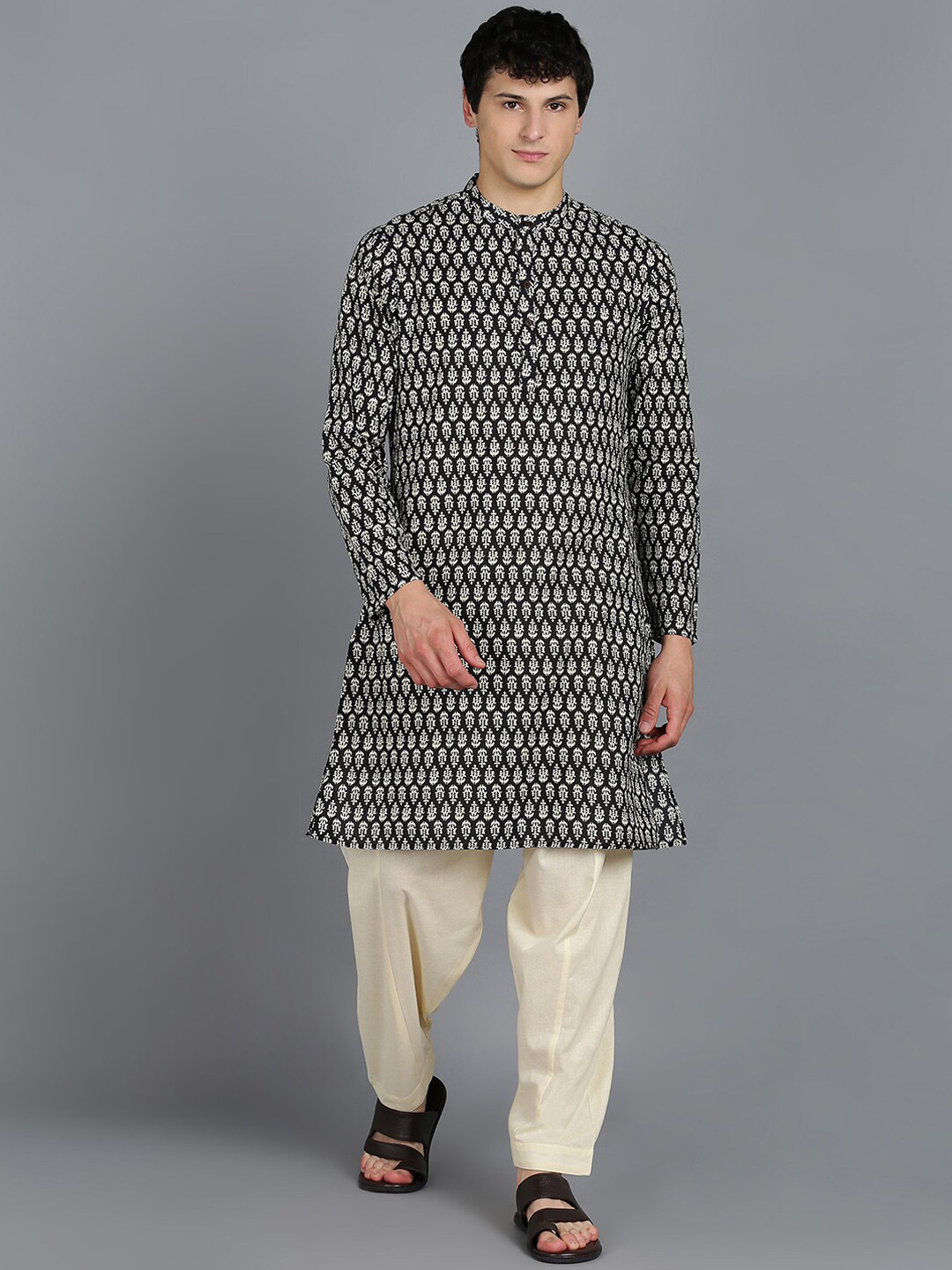 HERE&NOW Black & Cream Floral Printed Band Collar Pure Cotton Kurta With Pyjamas