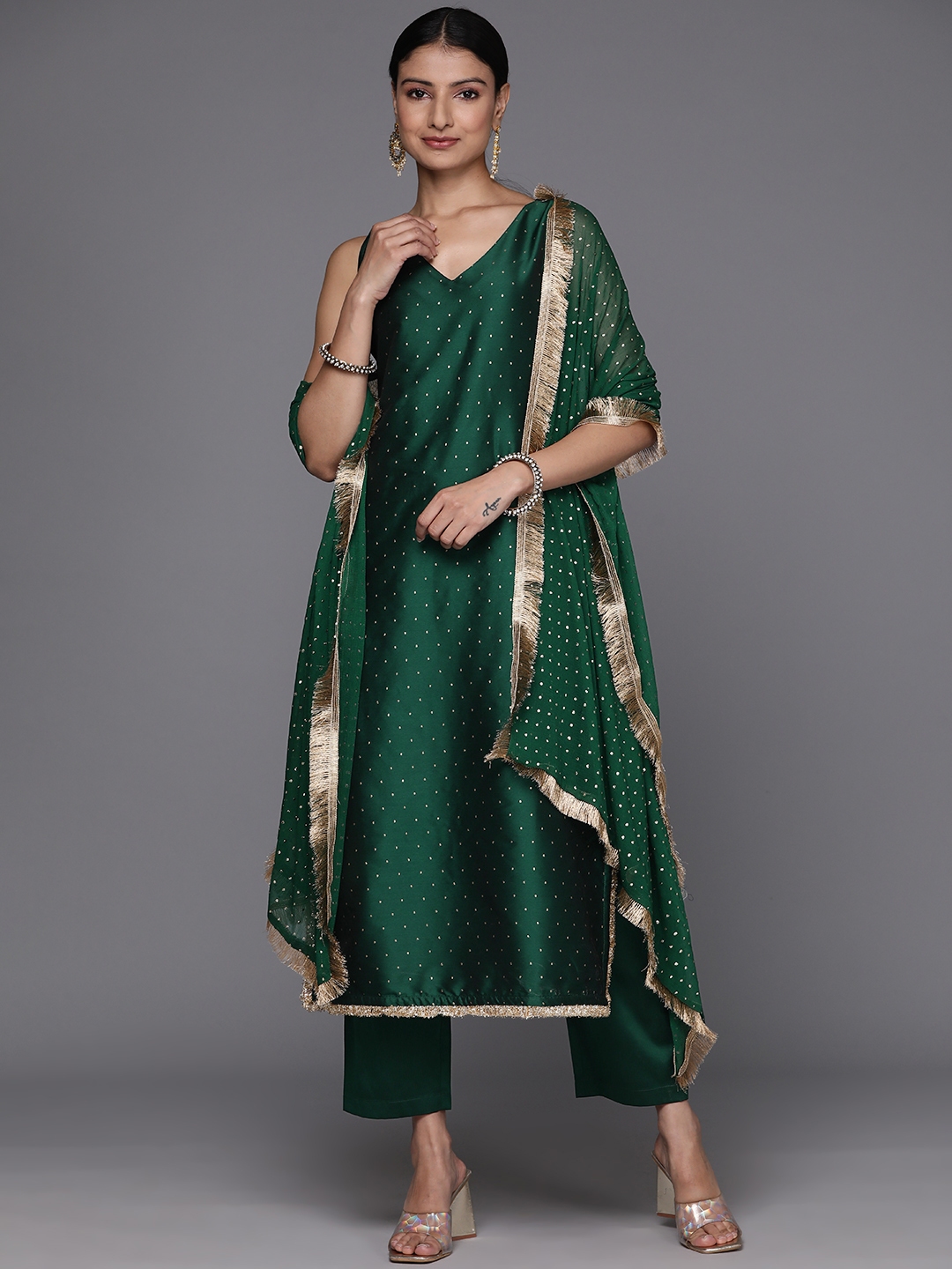 Varanga Women Regular Kurta With Trousers & With Dupatta - Kurta Sets for Women 22816678 | Myntra