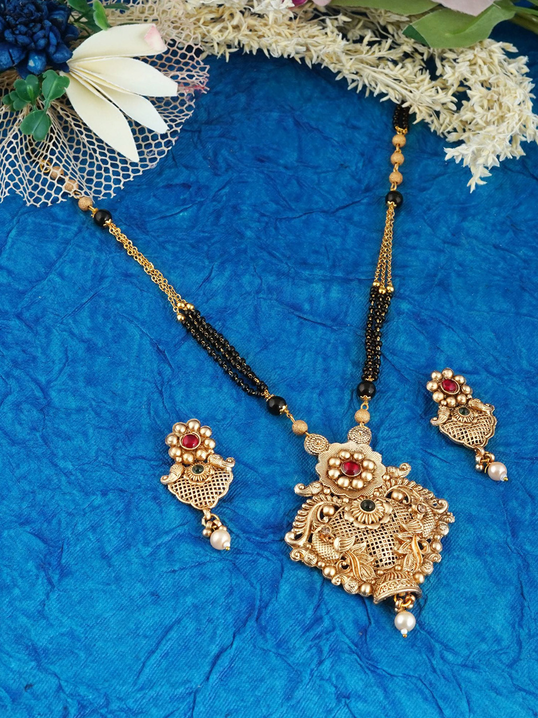 MANSIYAORANGE Gold-Plated Stone-Studded Stone-Studded Brass Mangalsutra With Earrings