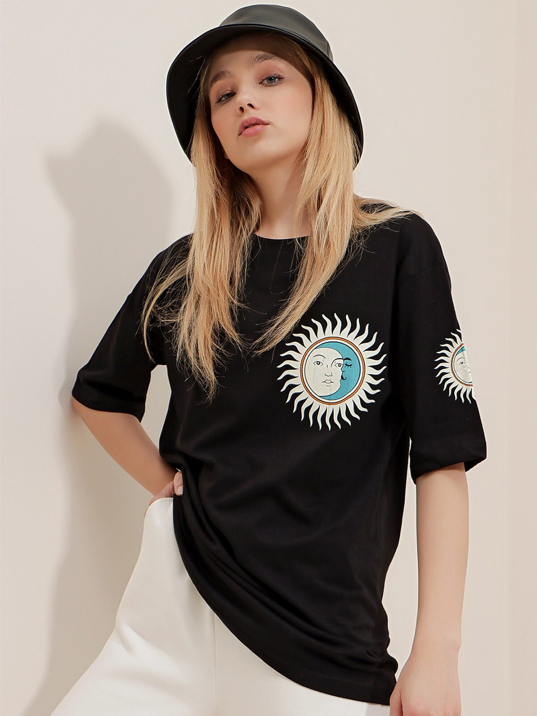 Trend Alacati stili Graphic Printed Round Neck Pure Cotton T-shirt