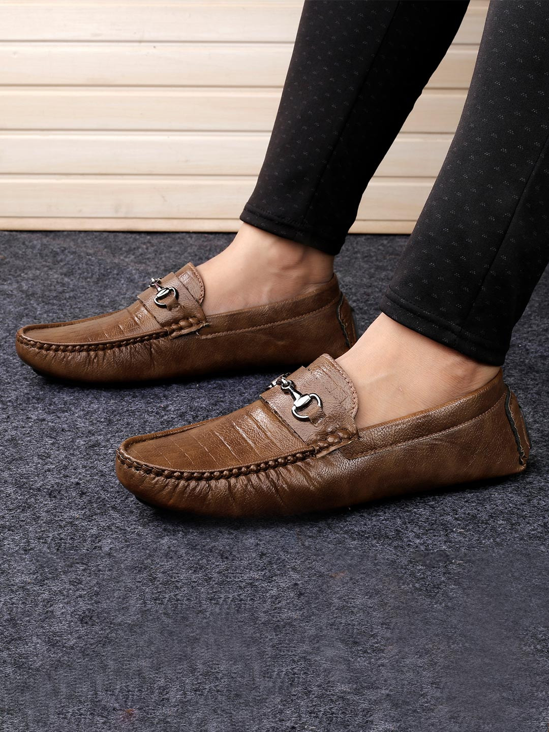Bxxy Men Textured Horsebit Loafers
