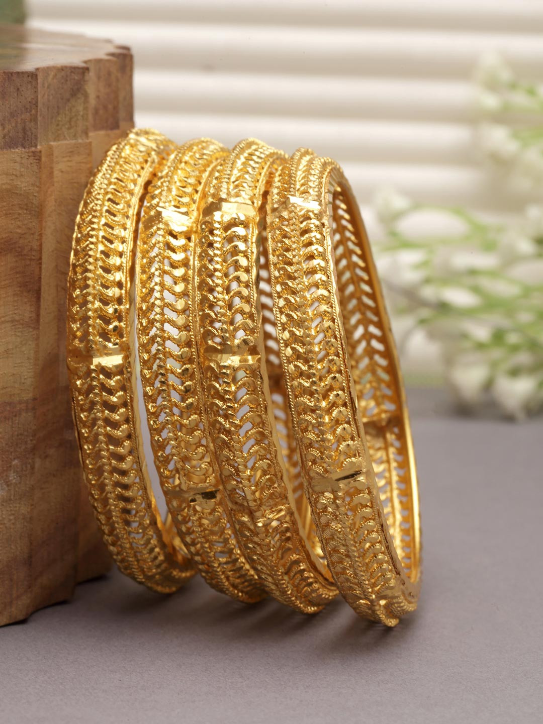 ZENEME Set Of 4 Gold-Plated Textured Bangles