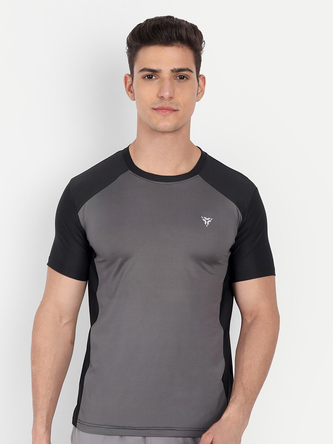 deb Aerate Pro Sports Slim Fit T-shirt with Ventilated Fabric