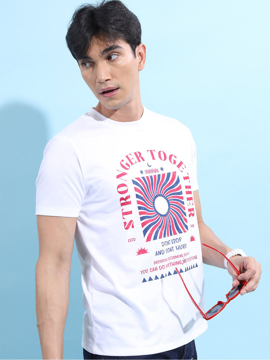 HIGHLANDER White & Red Typography Printed Relaxed Fit T-shirt