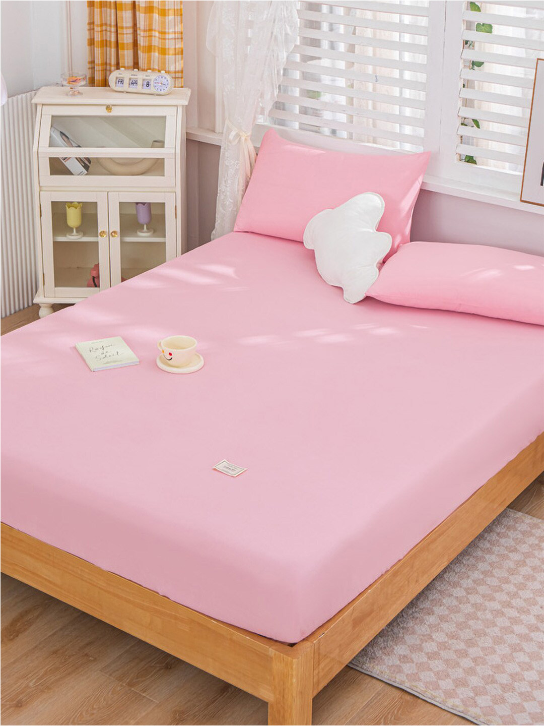 JC HOME Pink Polycotton 150 TC Fitted Queen Bedsheet with 2 Pillow Covers-59 x 79 inches