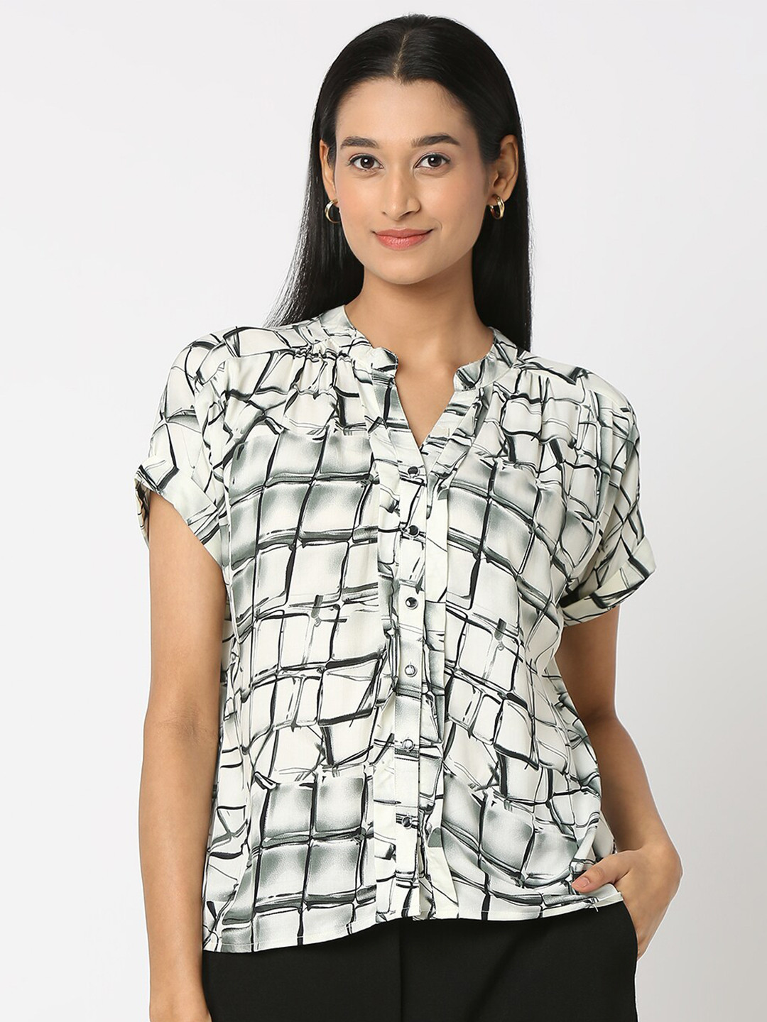 NOT SO PINK Smart Geometric Printed Extended sleeves Gathered Cotton Casual Shirt