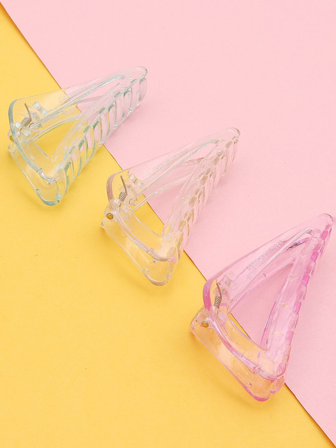 Sukkhi Set Of 3 Claw Clips