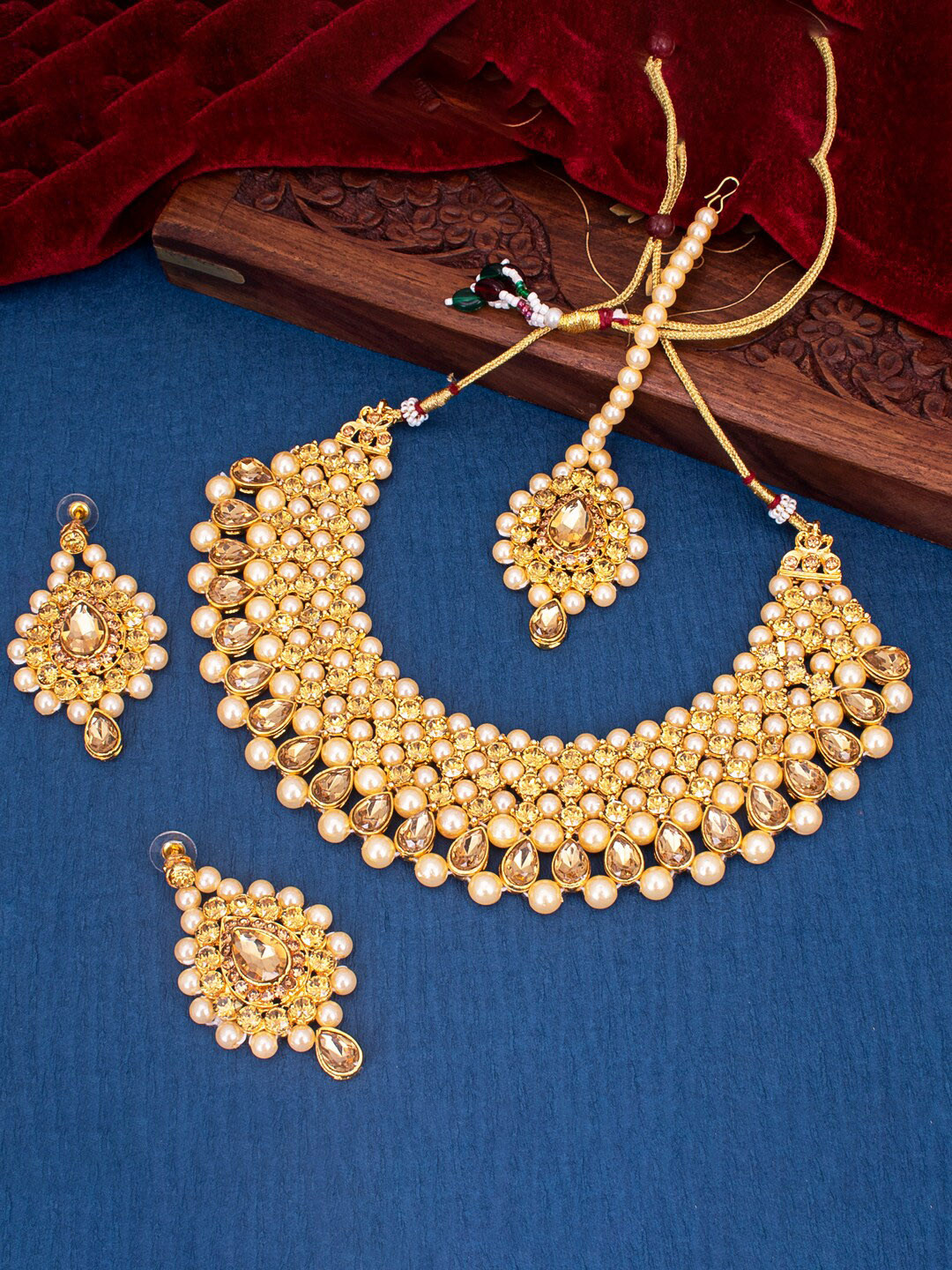 Sukkhi Gold-Plated Beaded Choker Jewellery Set With Maang Tikka